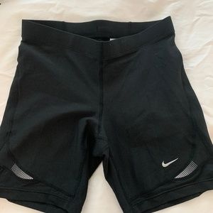 Black Nike workout shorts size Small
